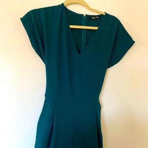 EXPRESS dress up zip up romper 💚